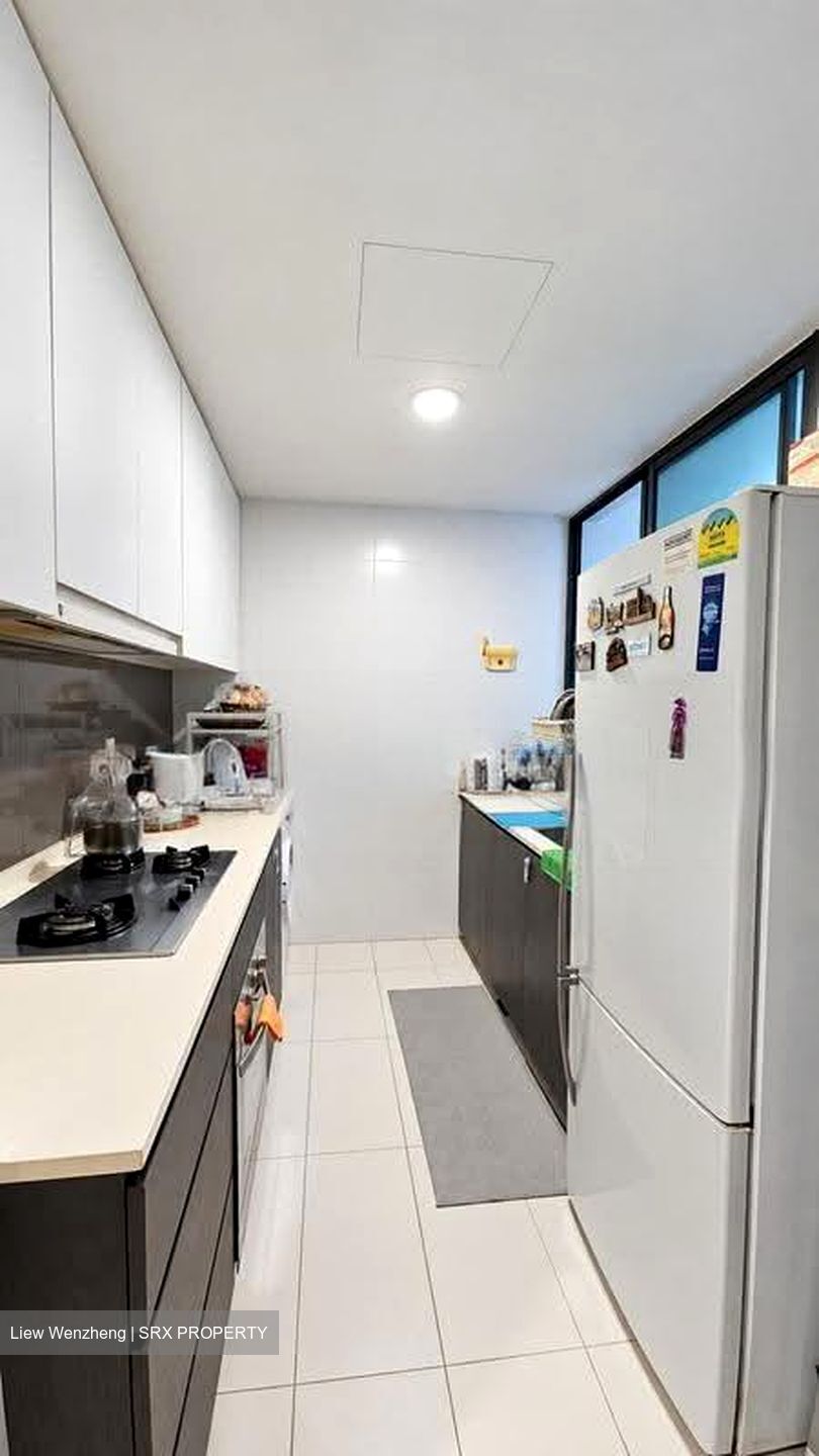 Esparina Residences (D19), Condominium #628359511
